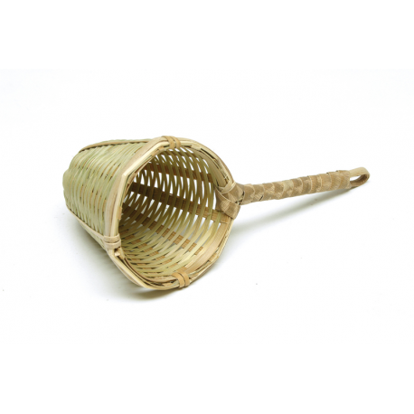 Bamboo strainer with a holder